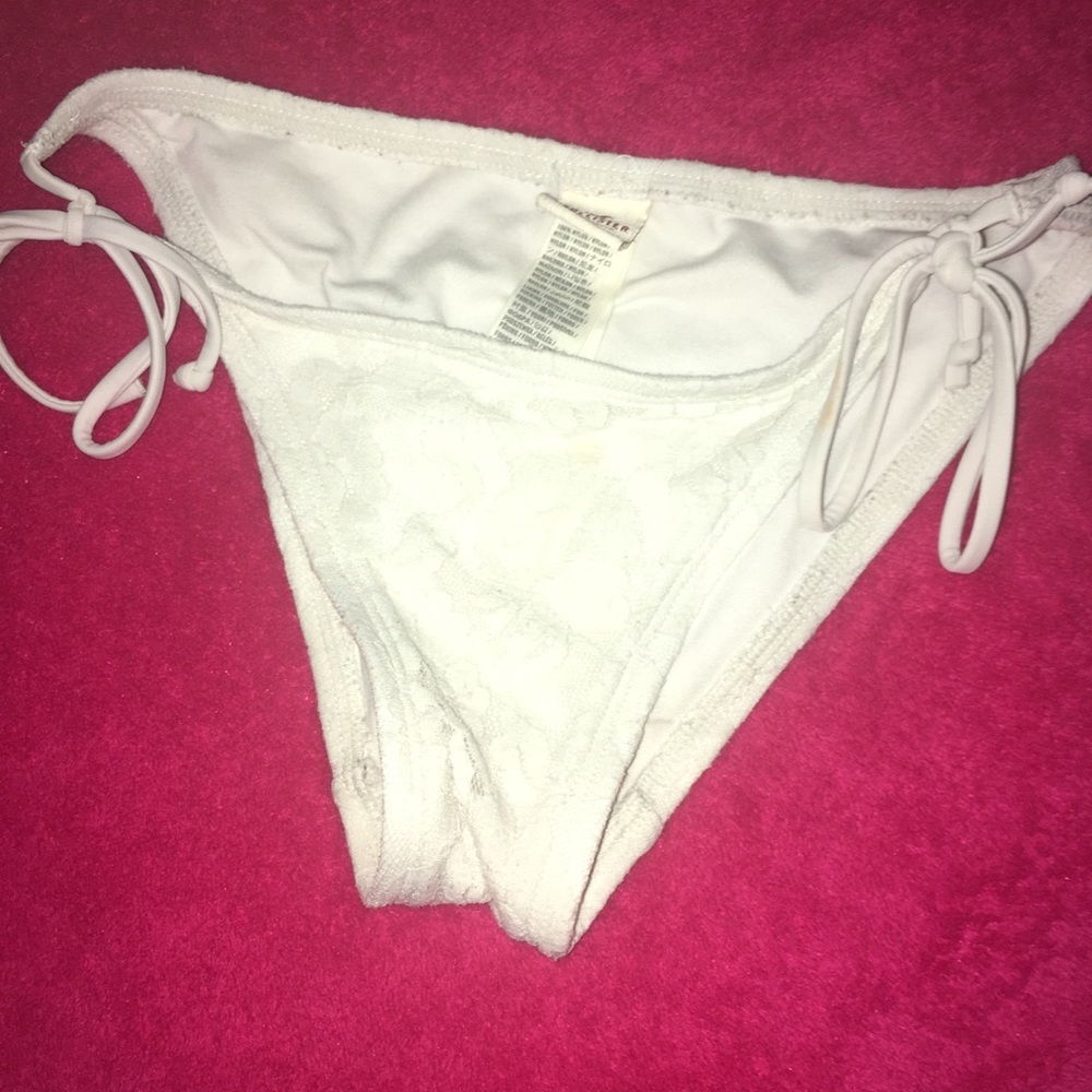 White lace holister bathing-suit bottoms